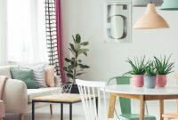 How to Sell Seasonal Decor Like Christmas and Halloween Items