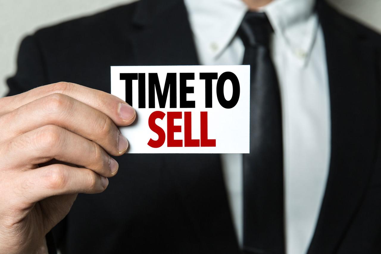 Selling Used Cars With High-Tech Features and Upgrades